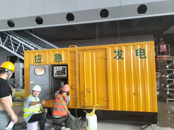 都安怎样判断空气滤清器是否需要更换？